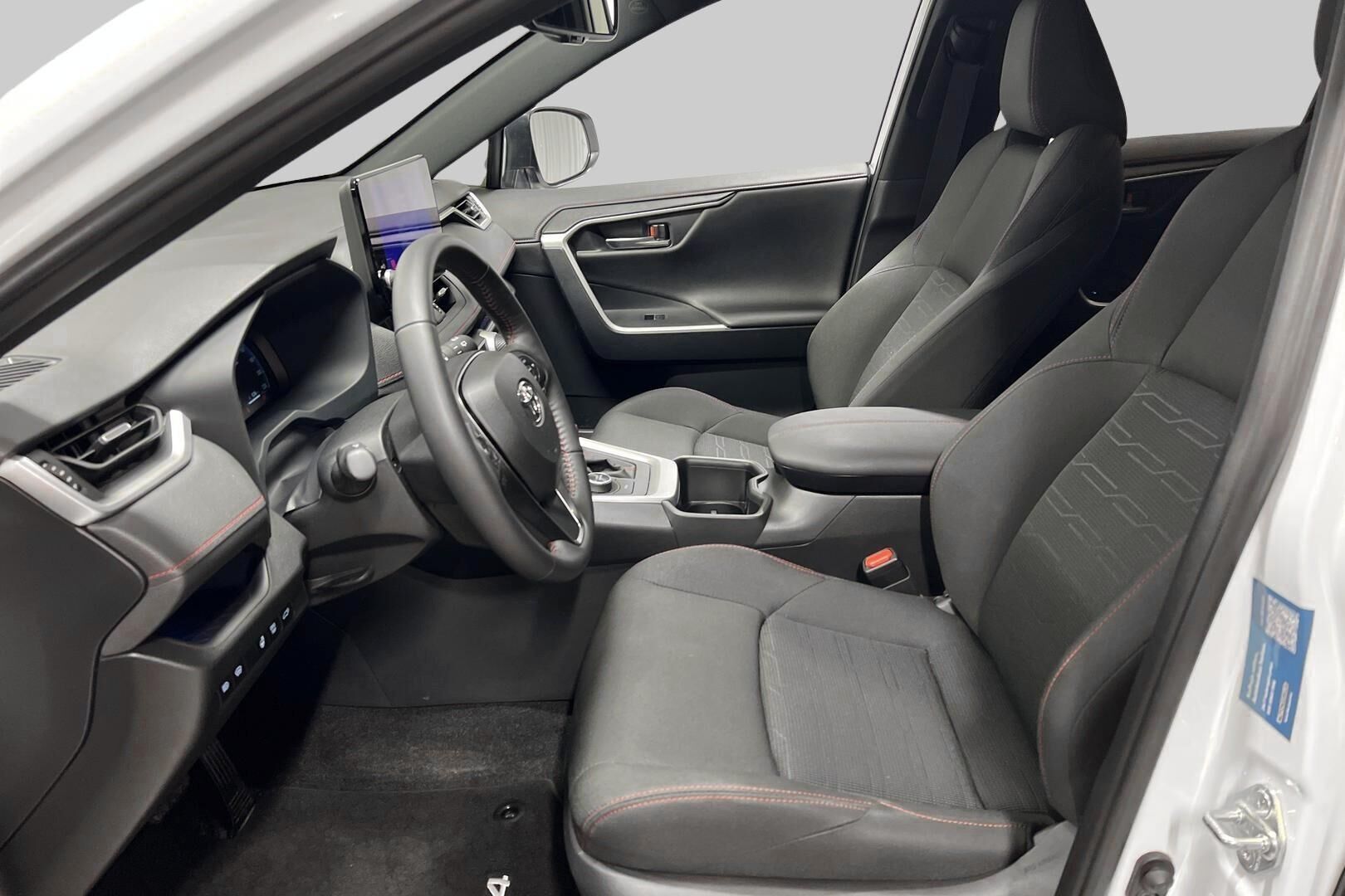 Toyota RAV4 Plug-in iso kuva 7