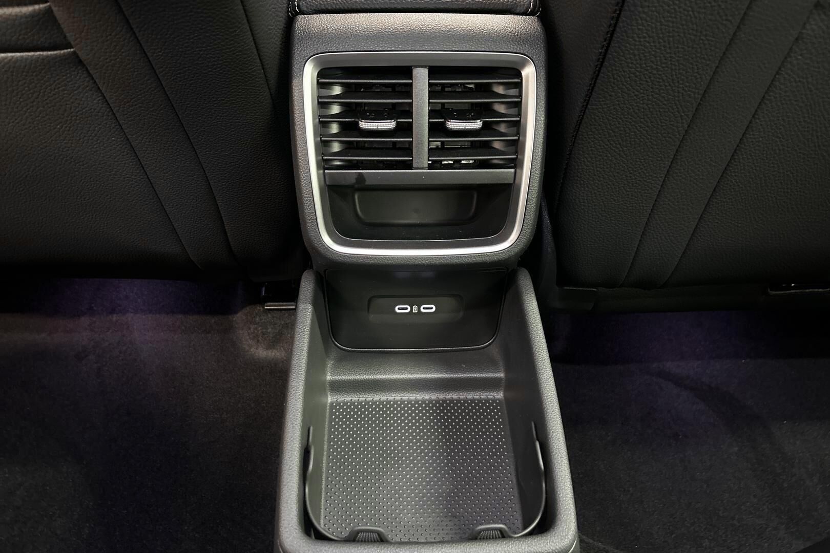 Skoda Octavia iso kuva 24