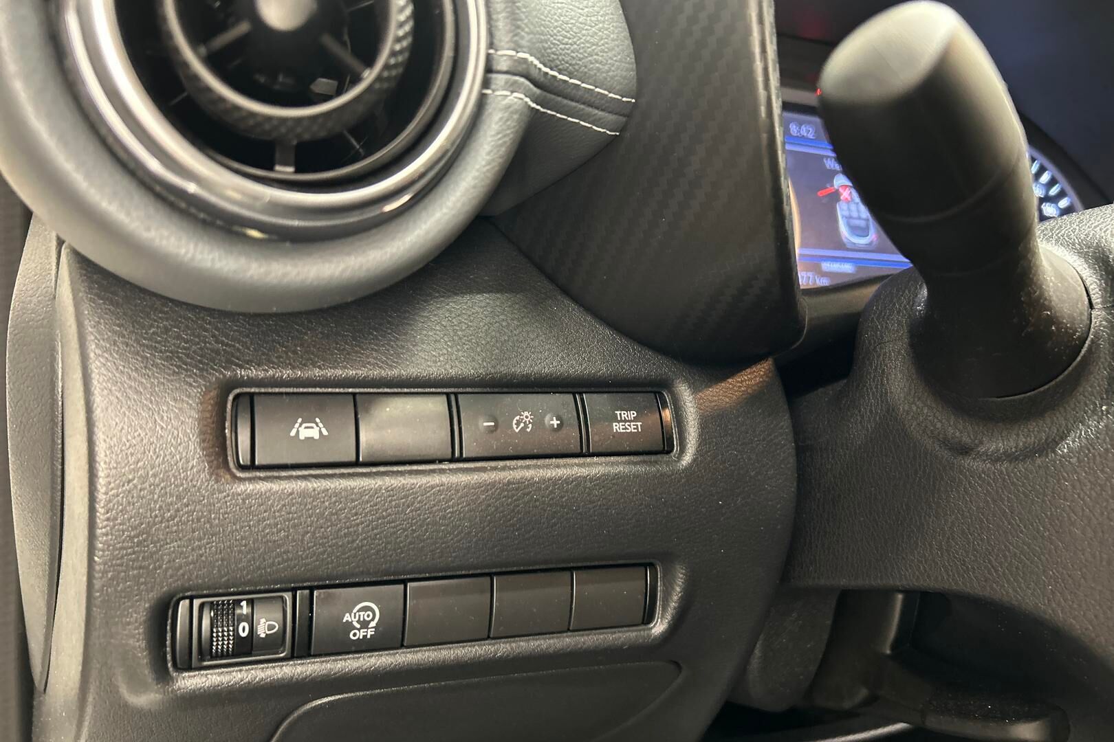 Nissan Juke iso kuva 19