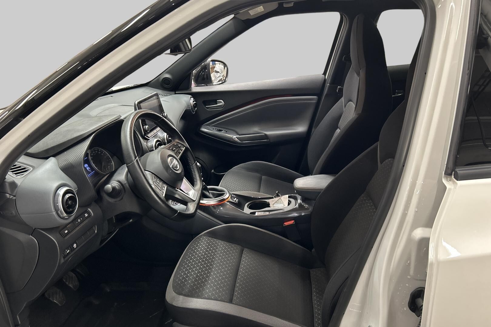Nissan Juke iso kuva 8