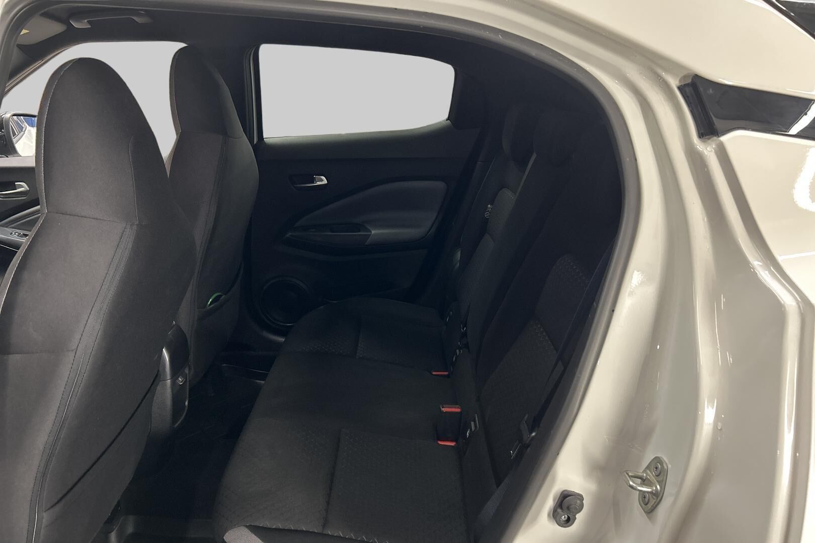 Nissan Juke iso kuva 9