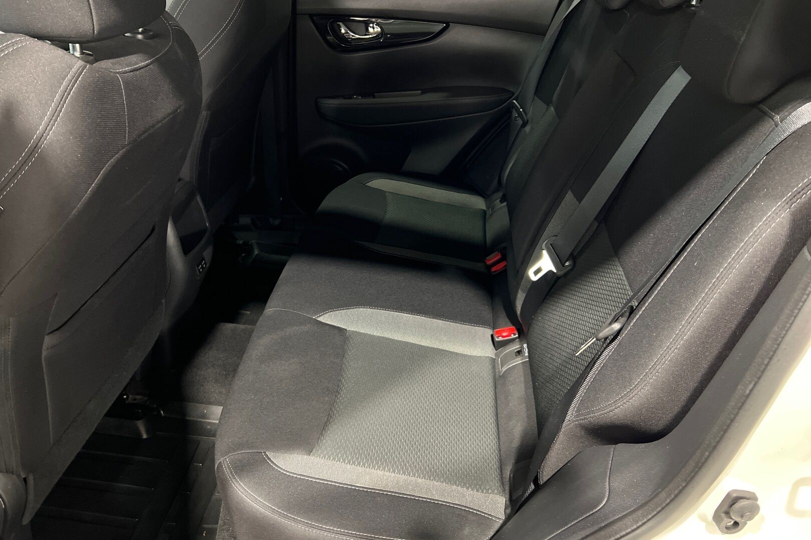 Nissan Qashqai iso kuva 7