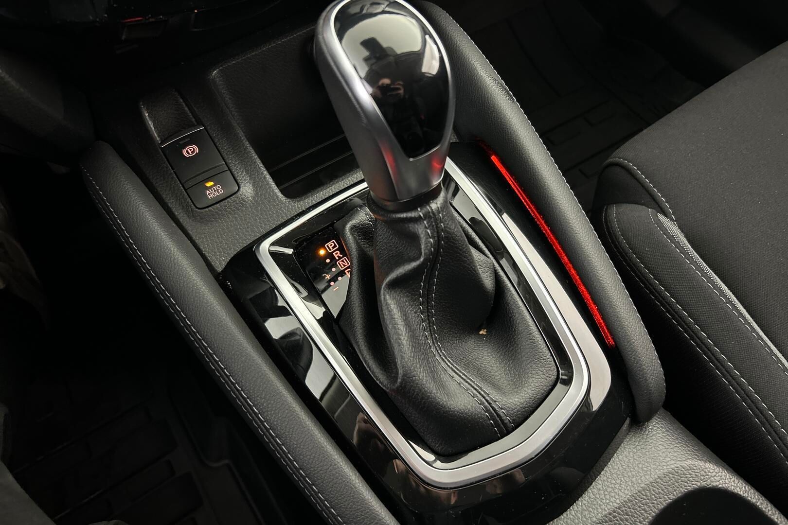 Nissan Qashqai iso kuva 27