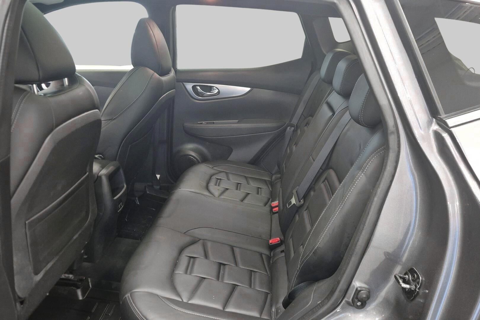 Nissan Qashqai iso kuva 10