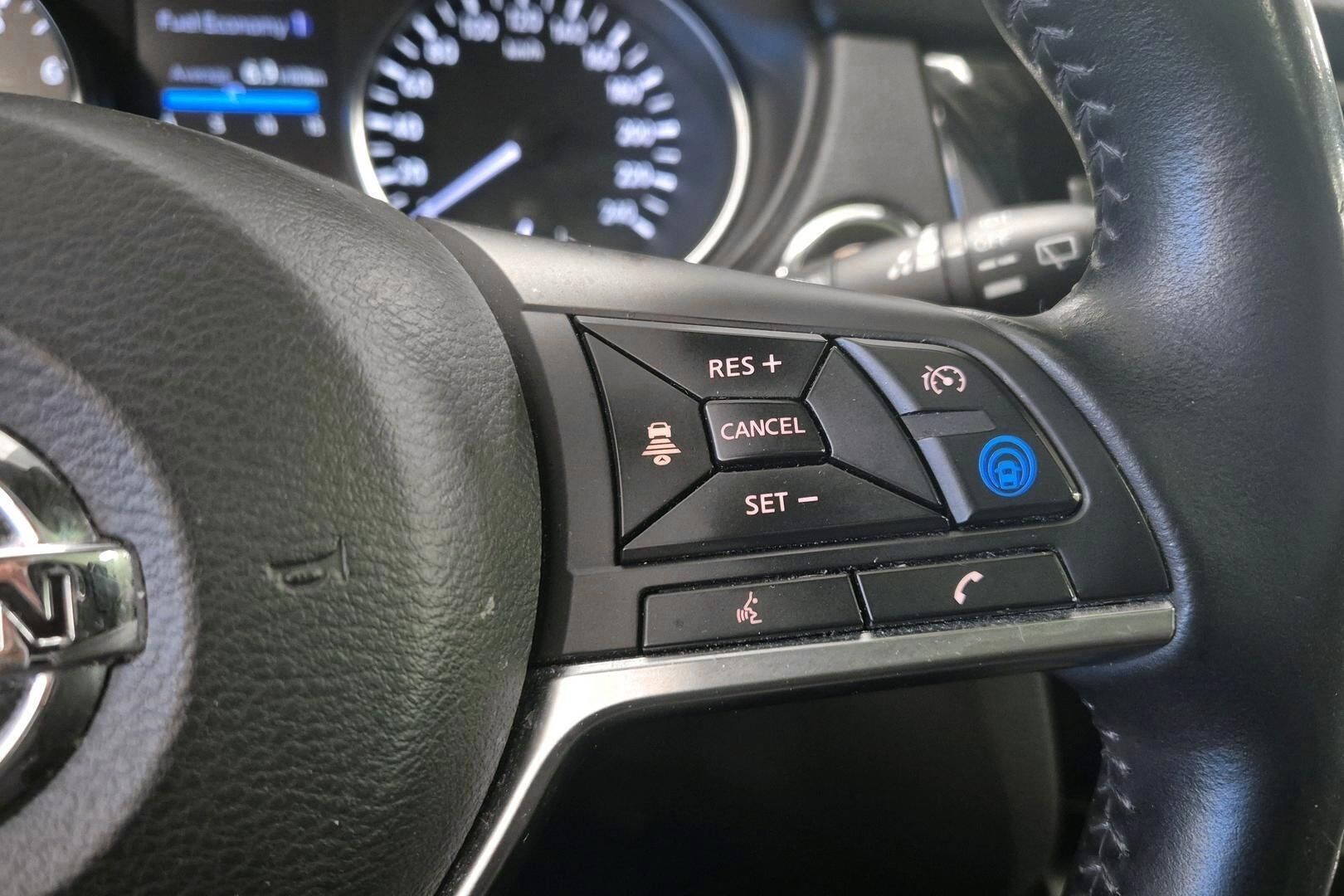 Nissan Qashqai iso kuva 18