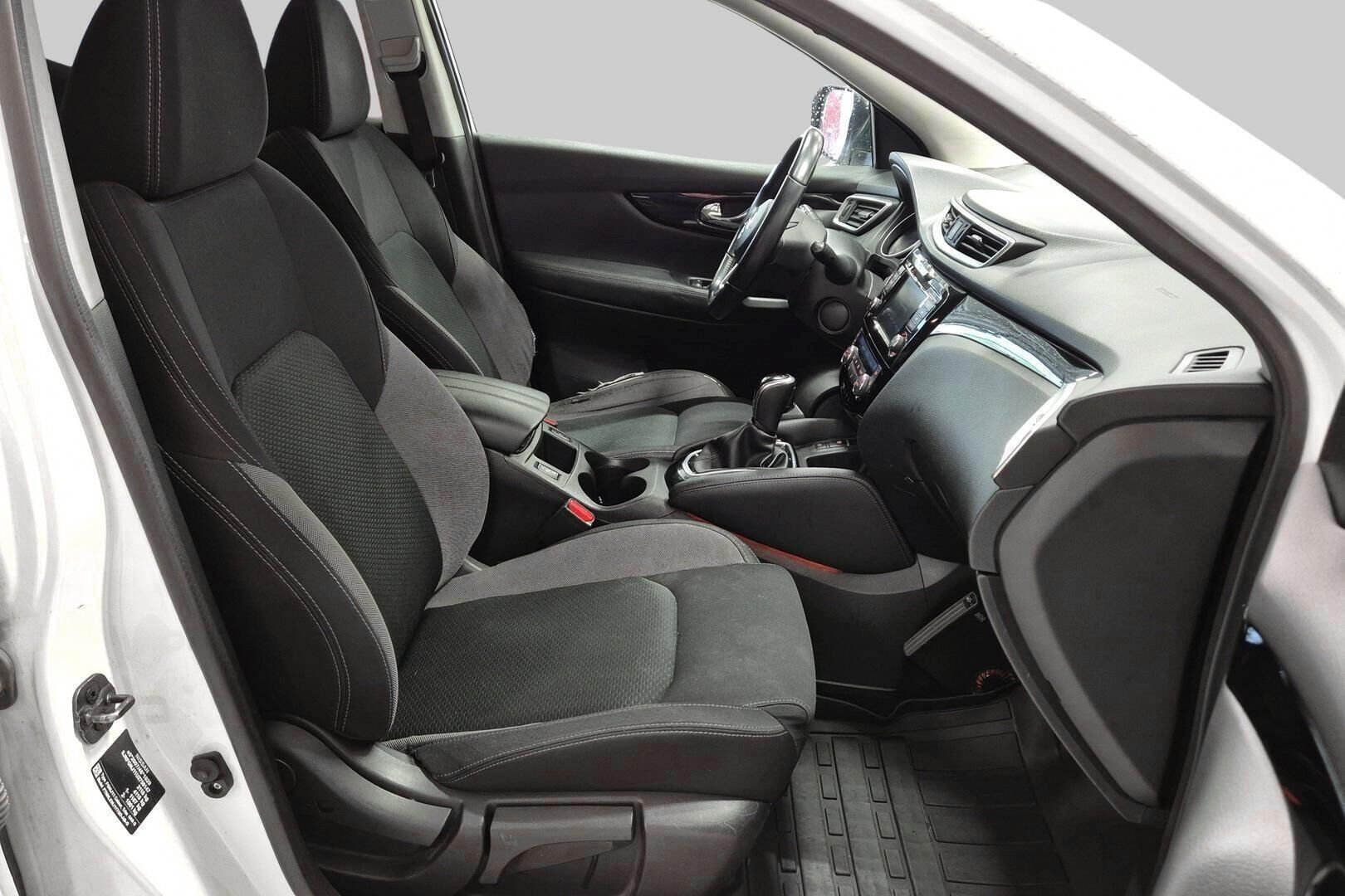 Nissan Qashqai iso kuva 4