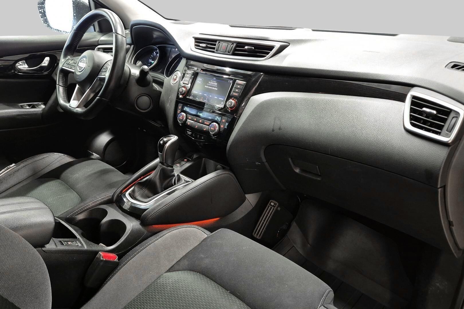 Nissan Qashqai iso kuva 5