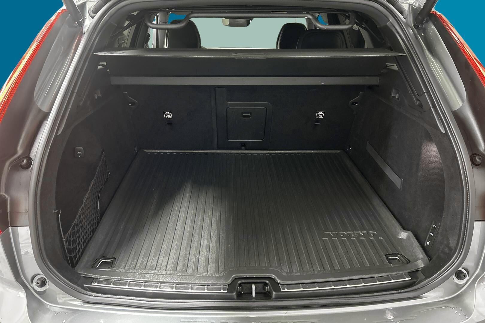 Volvo XC60 iso kuva 11