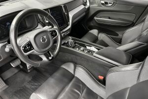 Volvo XC60 esikatselu 8