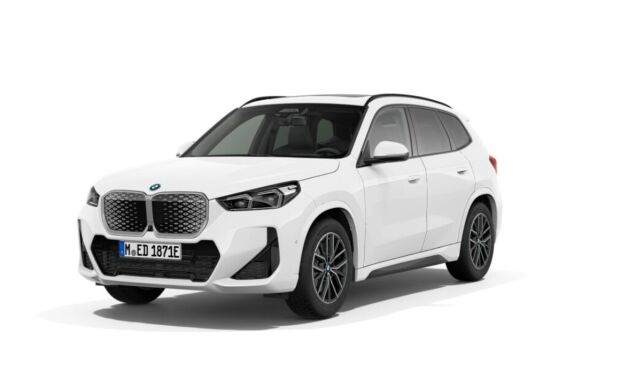 BMW iX1