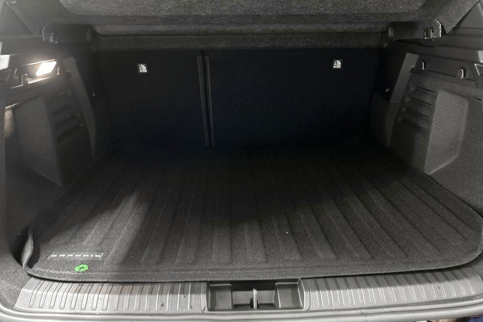 Mitsubishi Grandis iso kuva 13