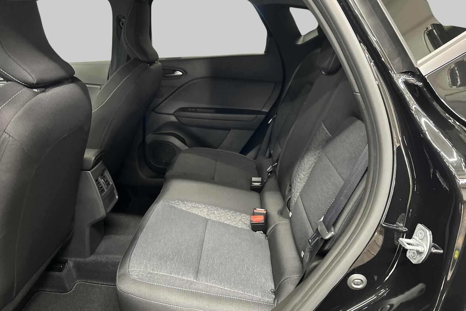 Mitsubishi ASX iso kuva 6