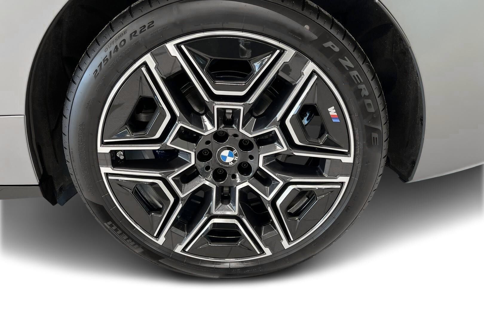 BMW iX iso kuva 12
