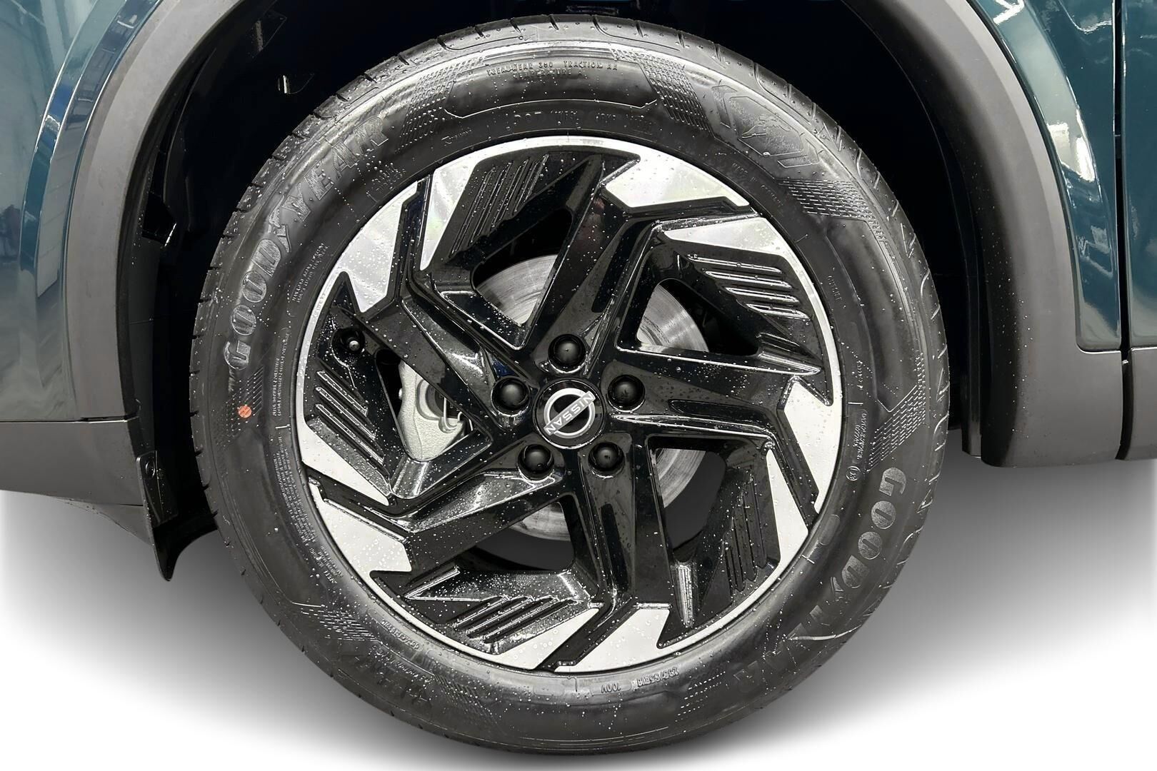 Nissan Qashqai iso kuva 12