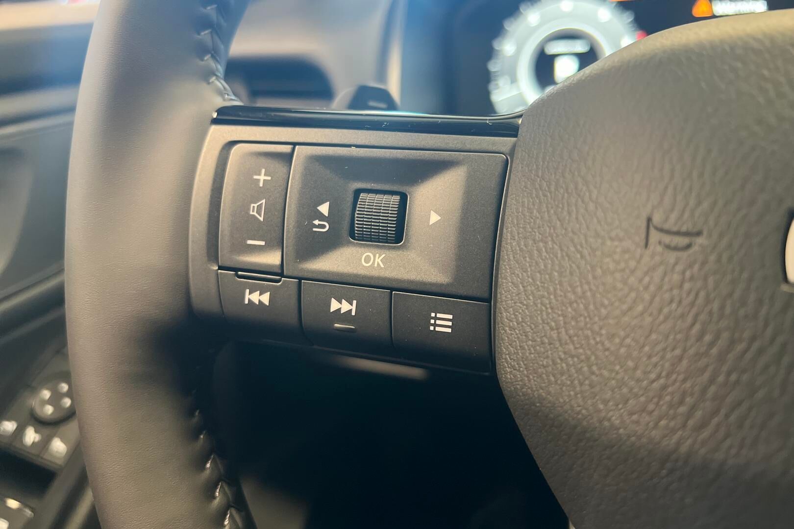 Nissan Qashqai iso kuva 13