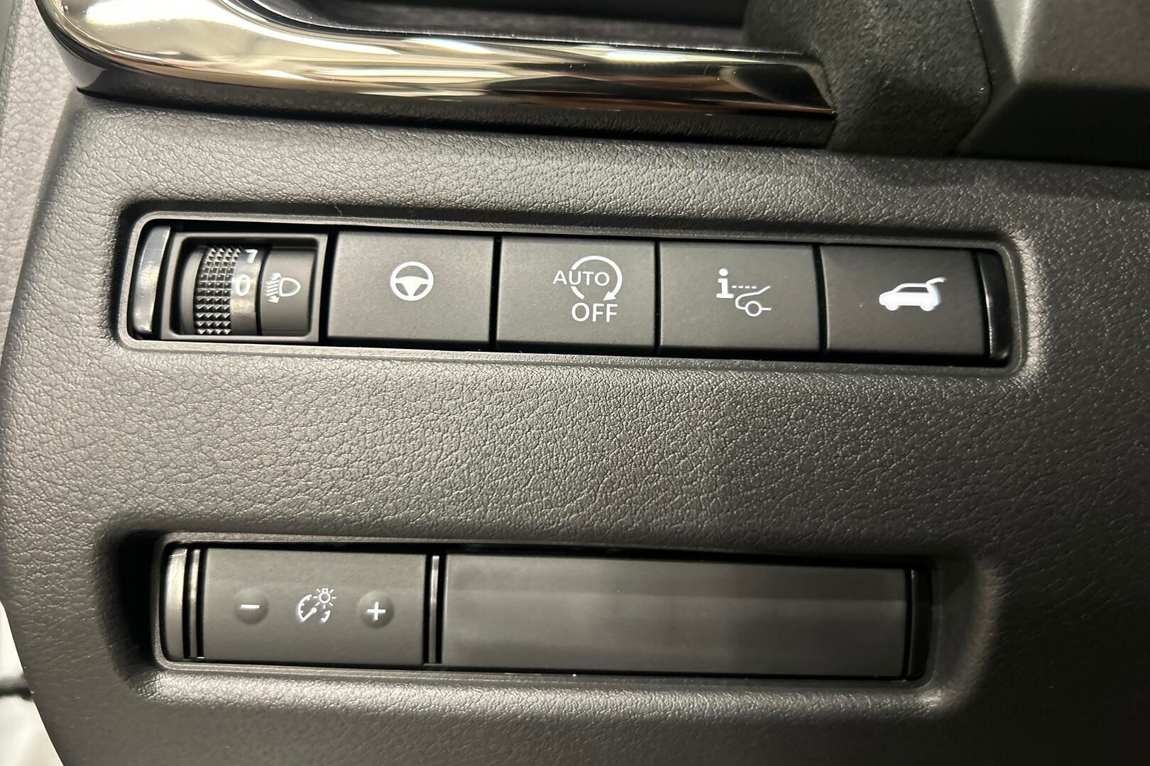 Nissan Qashqai iso kuva 10