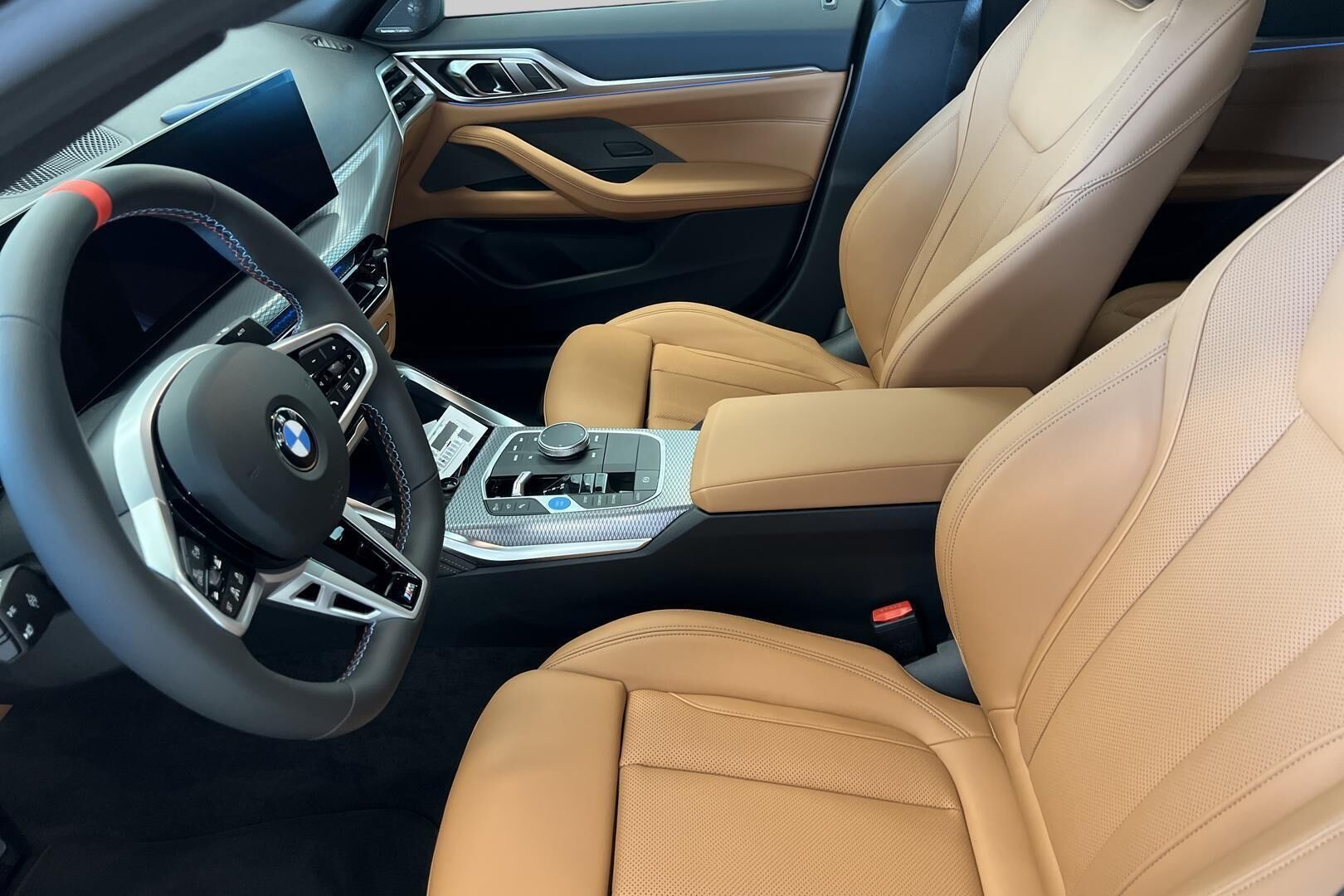 BMW I4 M60 iso kuva 7