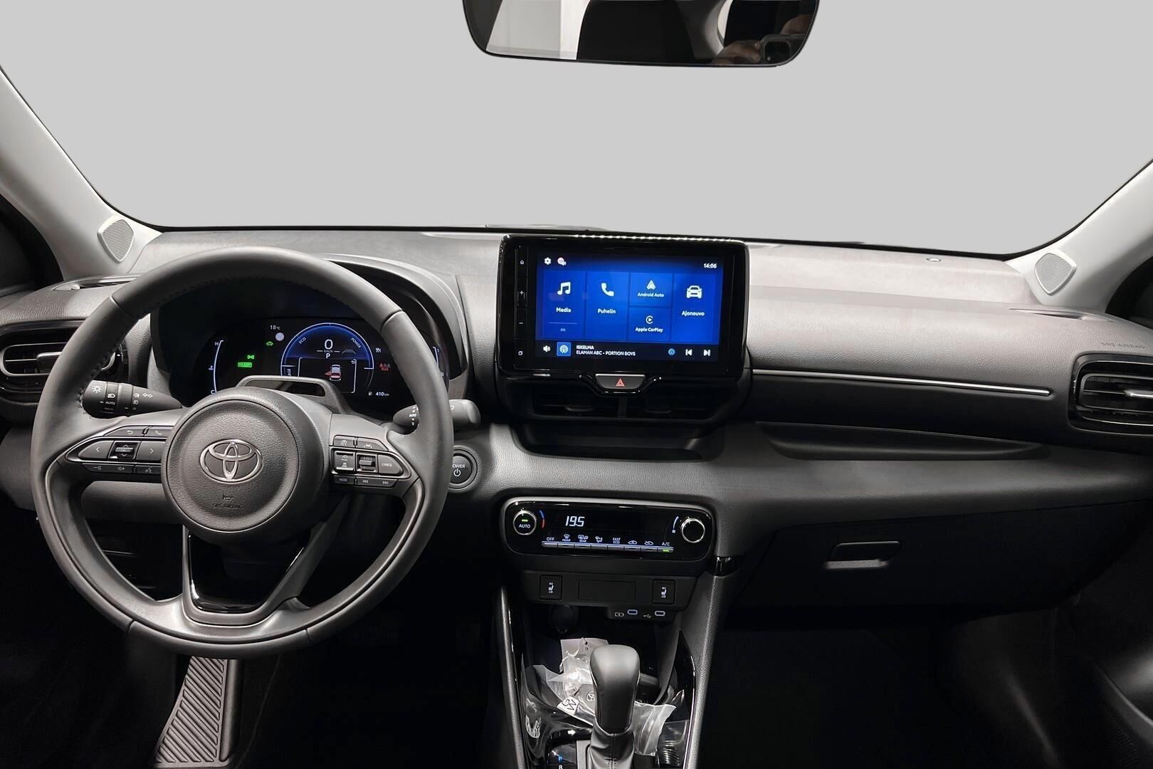 Toyota Yaris iso kuva 9