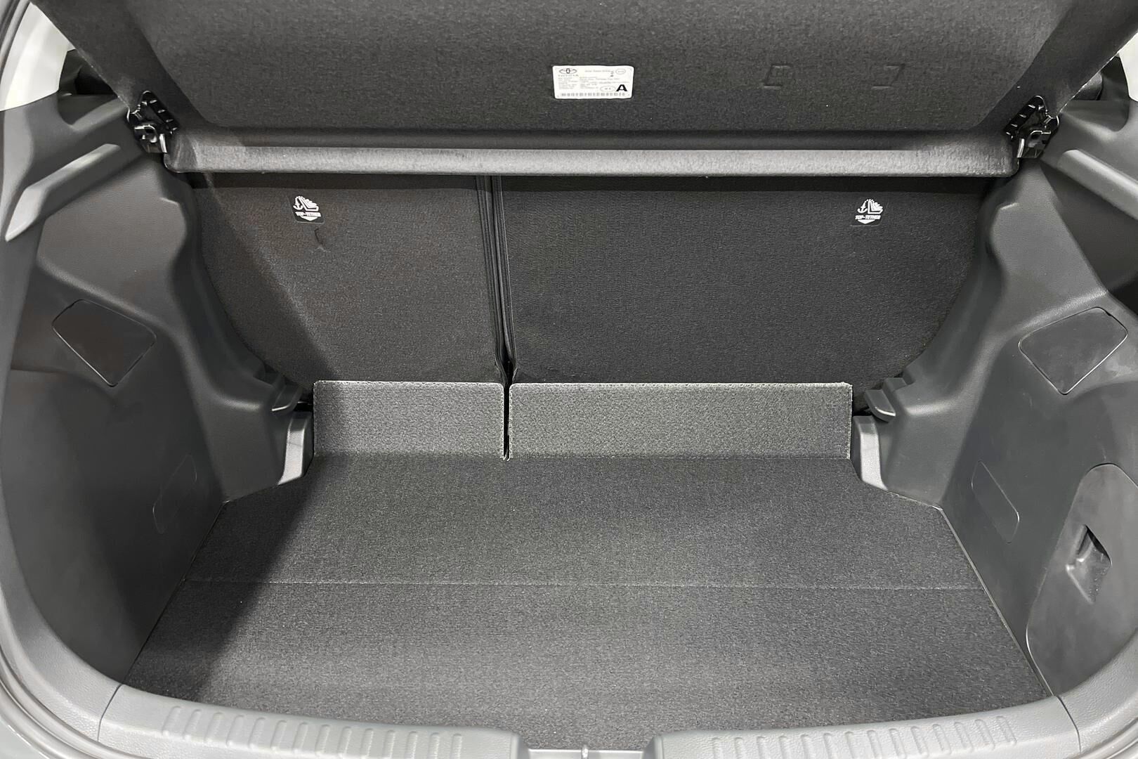 Toyota Yaris iso kuva 10