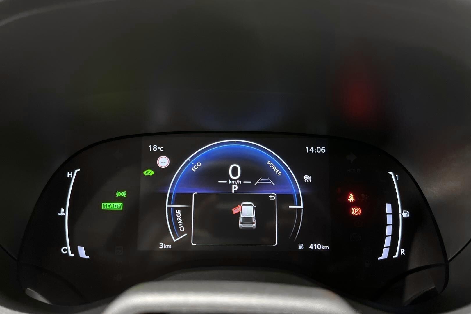Toyota Yaris iso kuva 11