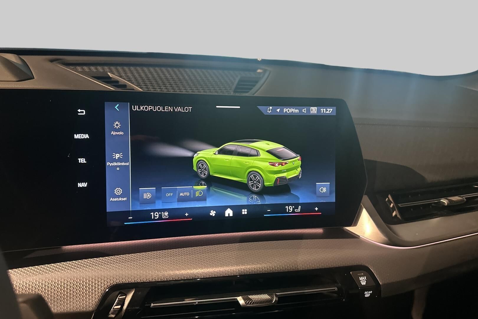 BMW iX2 iso kuva 30