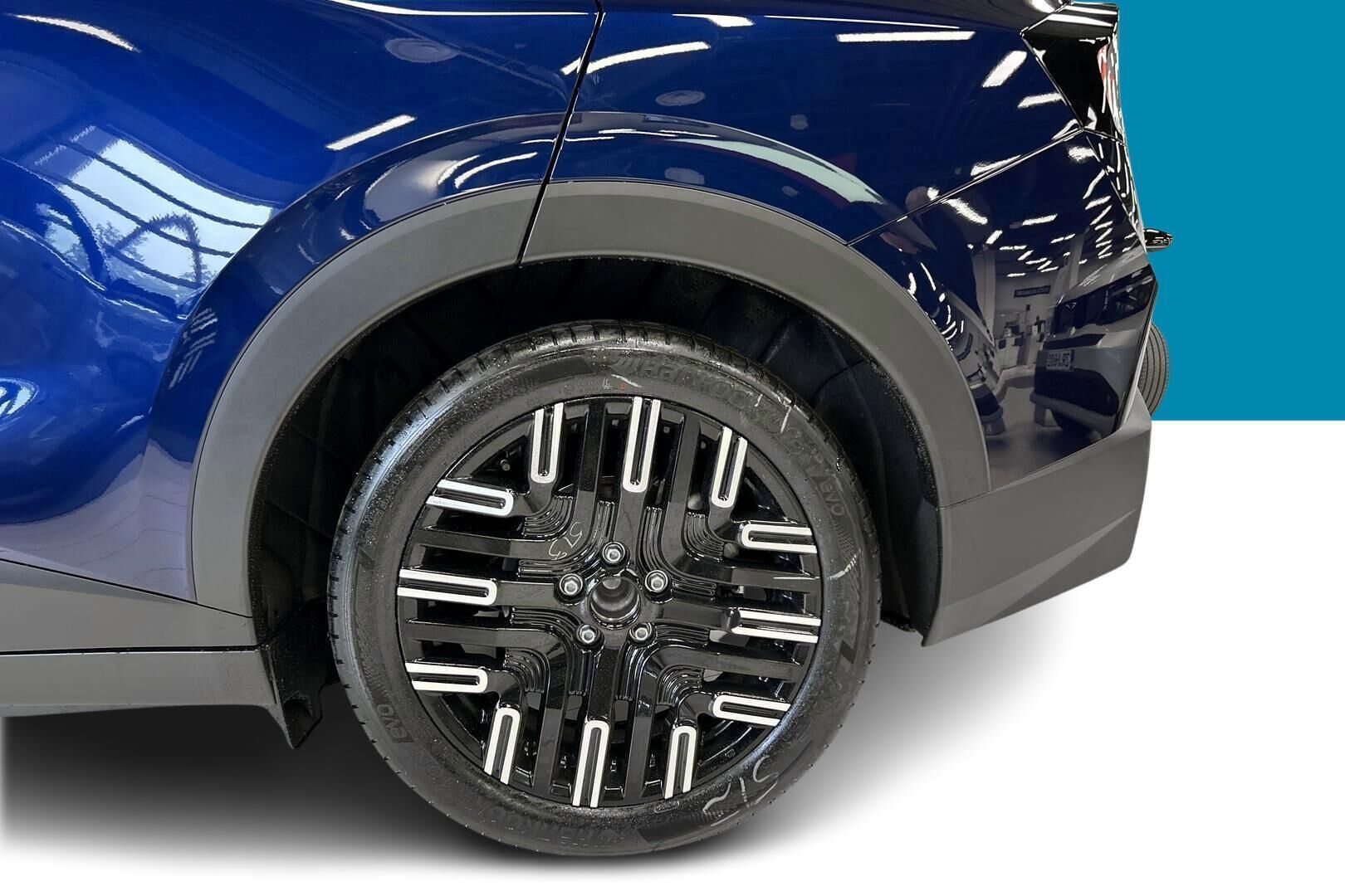 Nissan Leaf iso kuva 12