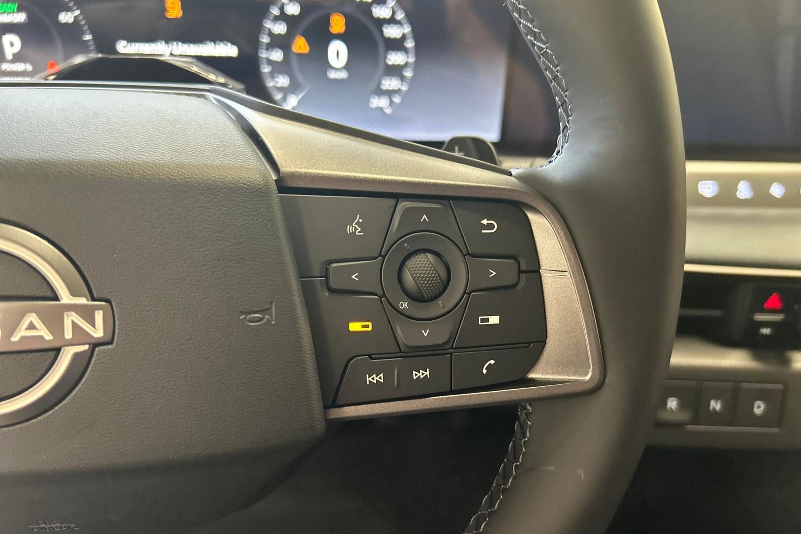 Nissan Leaf iso kuva 20