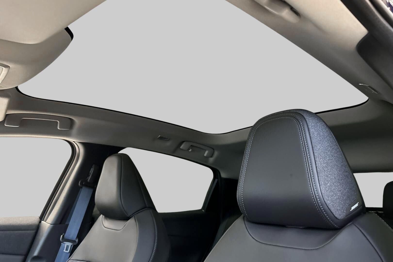 Nissan Leaf iso kuva 26