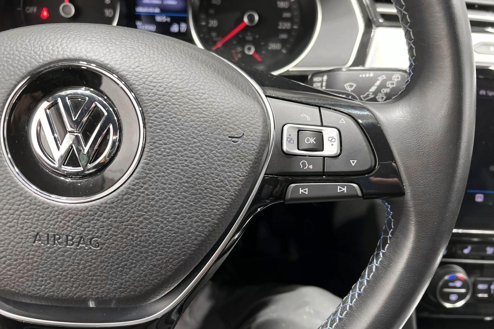 Volkswagen Passat iso kuva 21