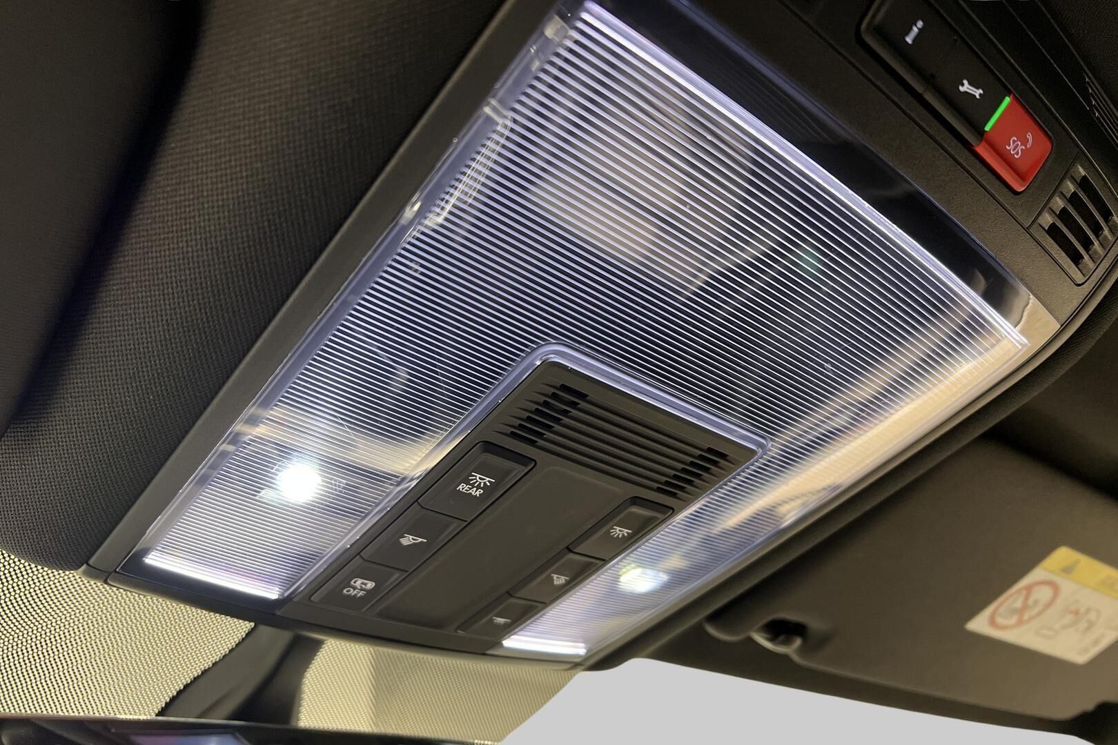 Volkswagen Passat iso kuva 21