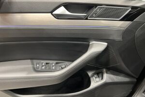 Volkswagen Passat esikatselu 25