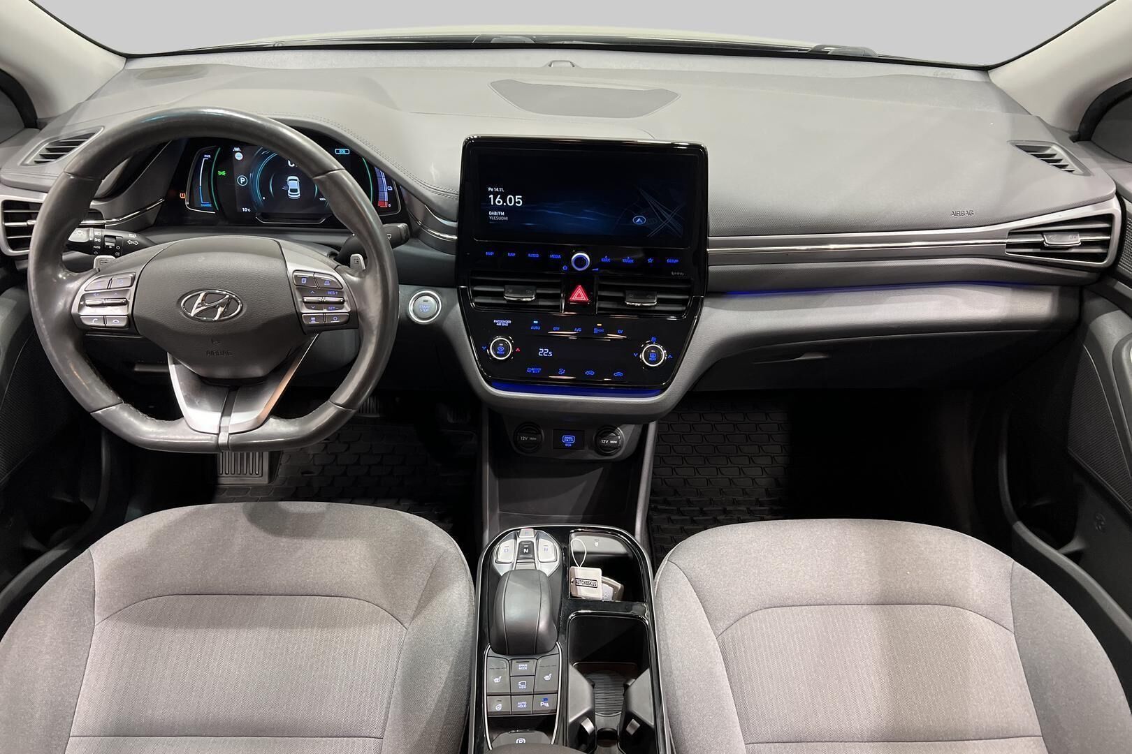 Hyundai IONIQ electric iso kuva 11