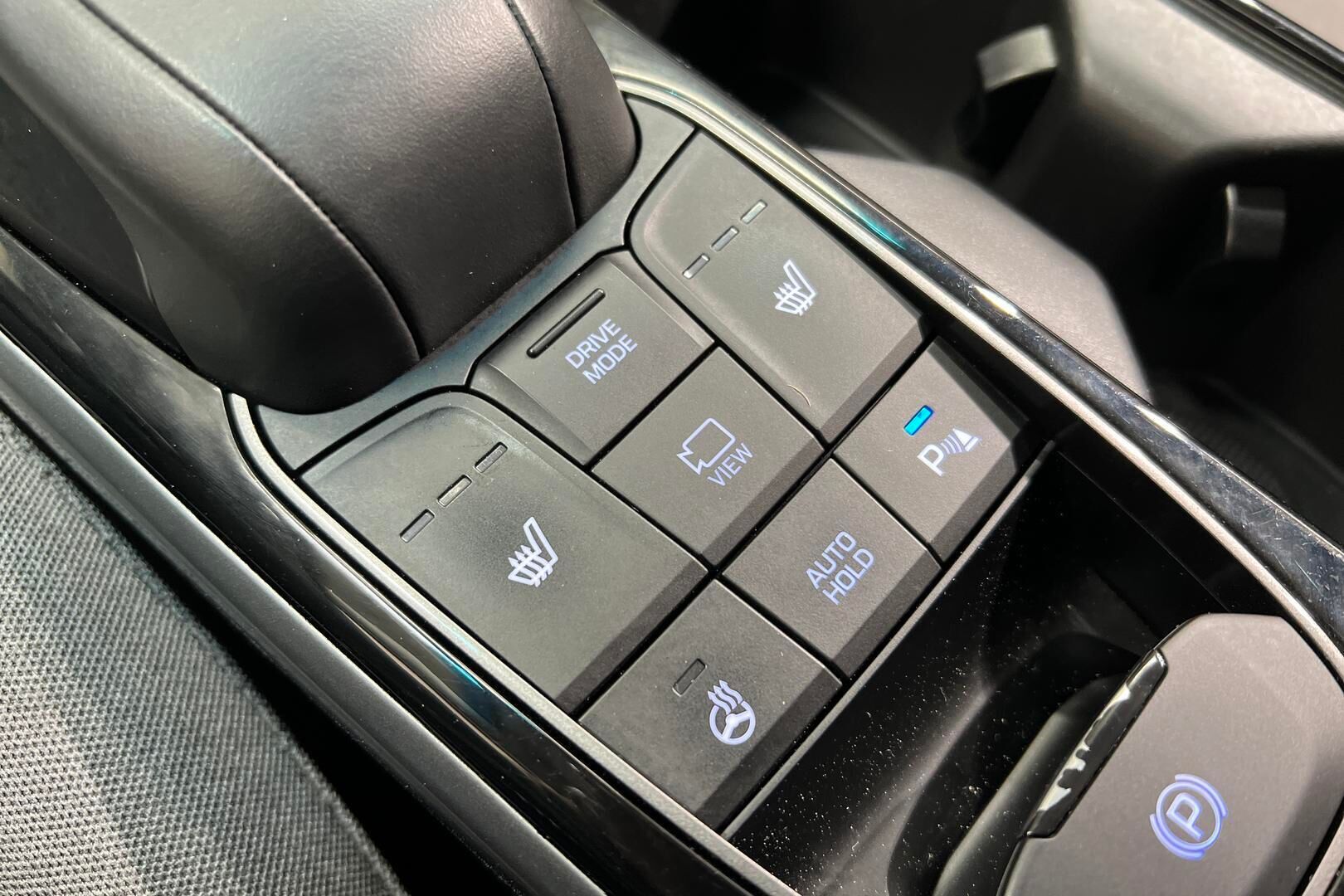 Hyundai IONIQ electric iso kuva 21