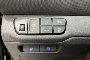 Hyundai IONIQ electric esikatselu 25