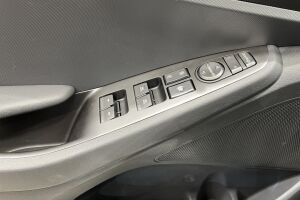 Hyundai IONIQ electric esikatselu 27