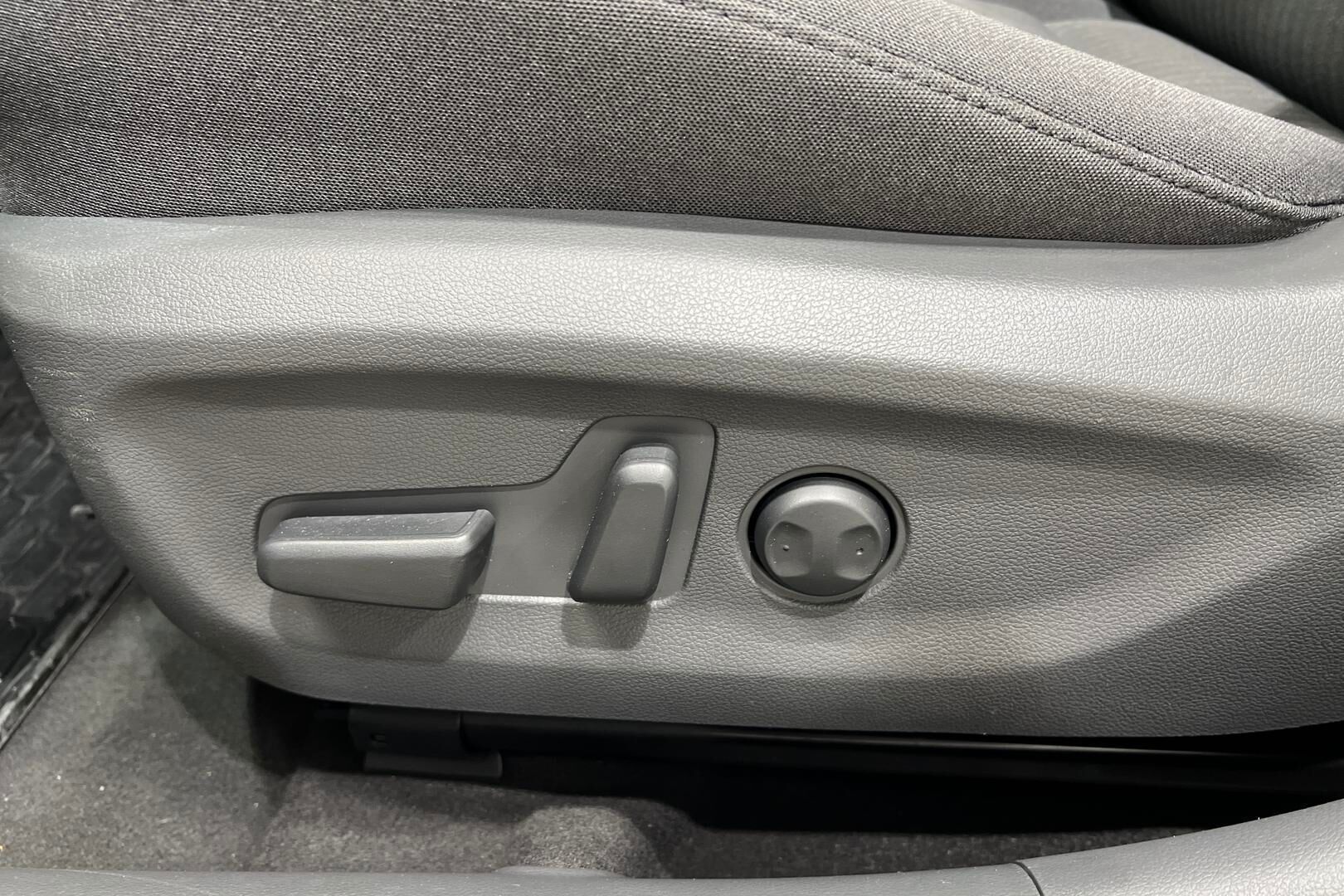 Hyundai IONIQ electric iso kuva 28