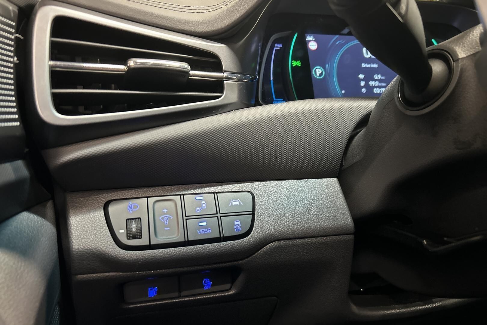 Hyundai IONIQ electric iso kuva 20