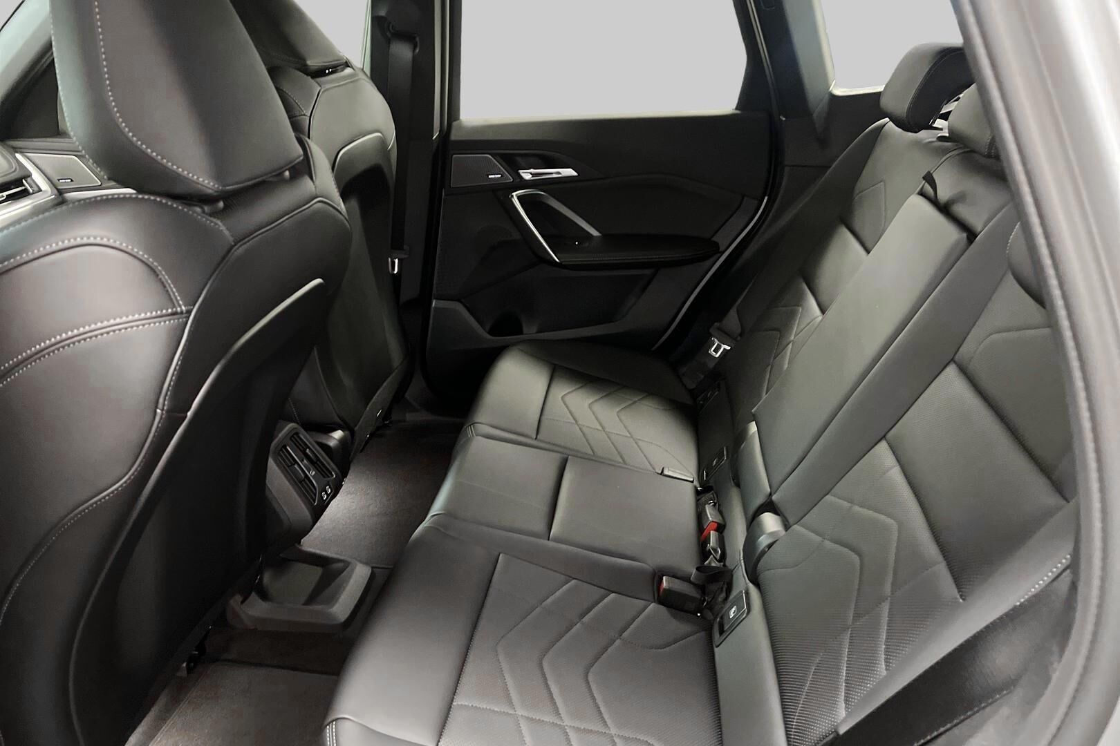 BMW X1 iso kuva 7
