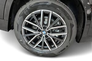 BMW X1 esikatselu 11
