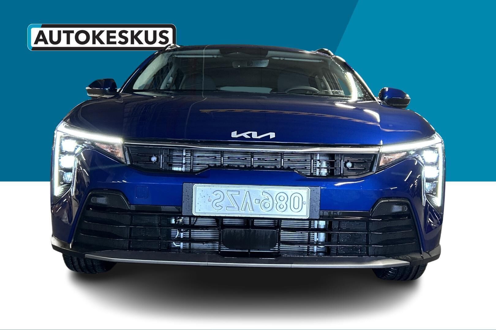 Kia K4 iso kuva 1