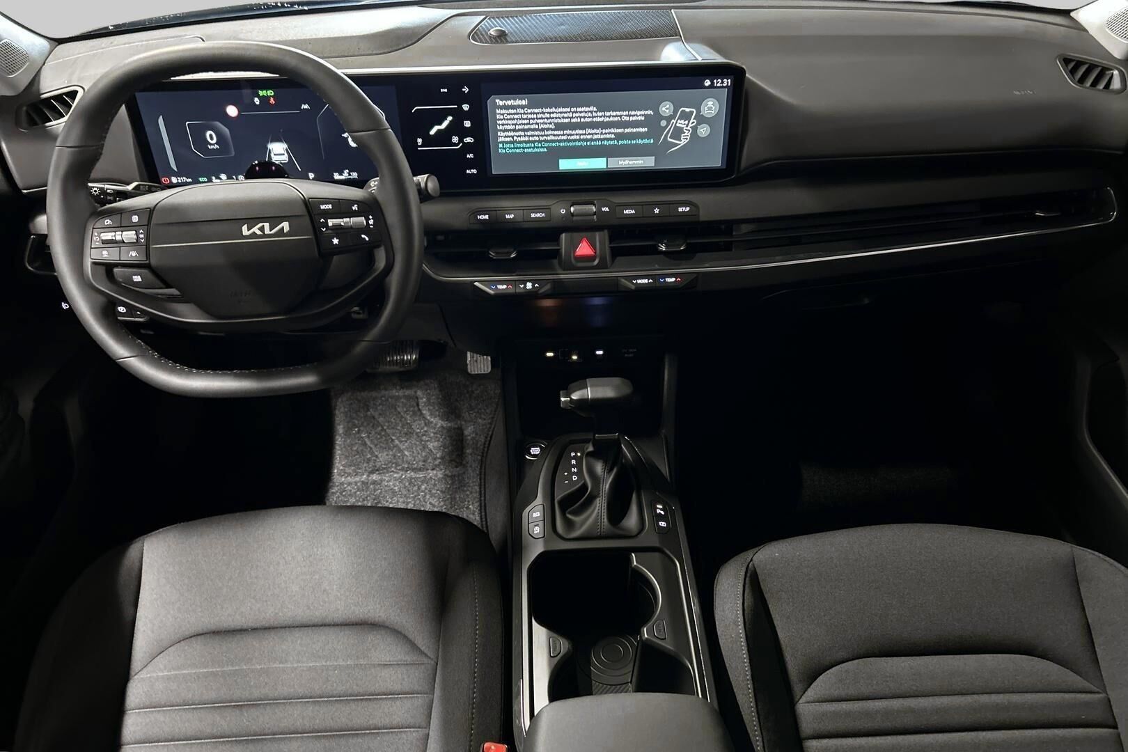 Kia K4 iso kuva 10