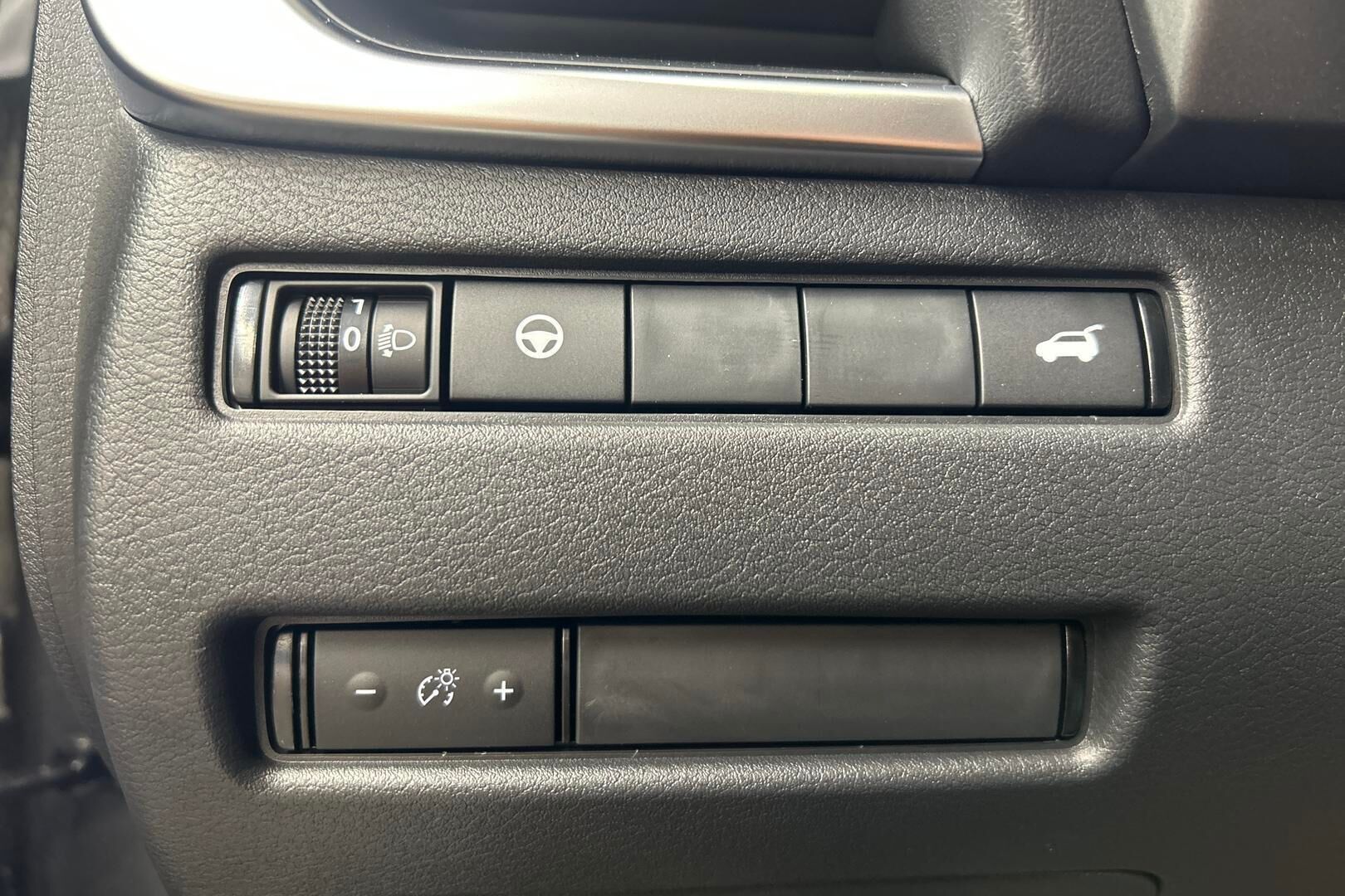 Nissan Qashqai iso kuva 18