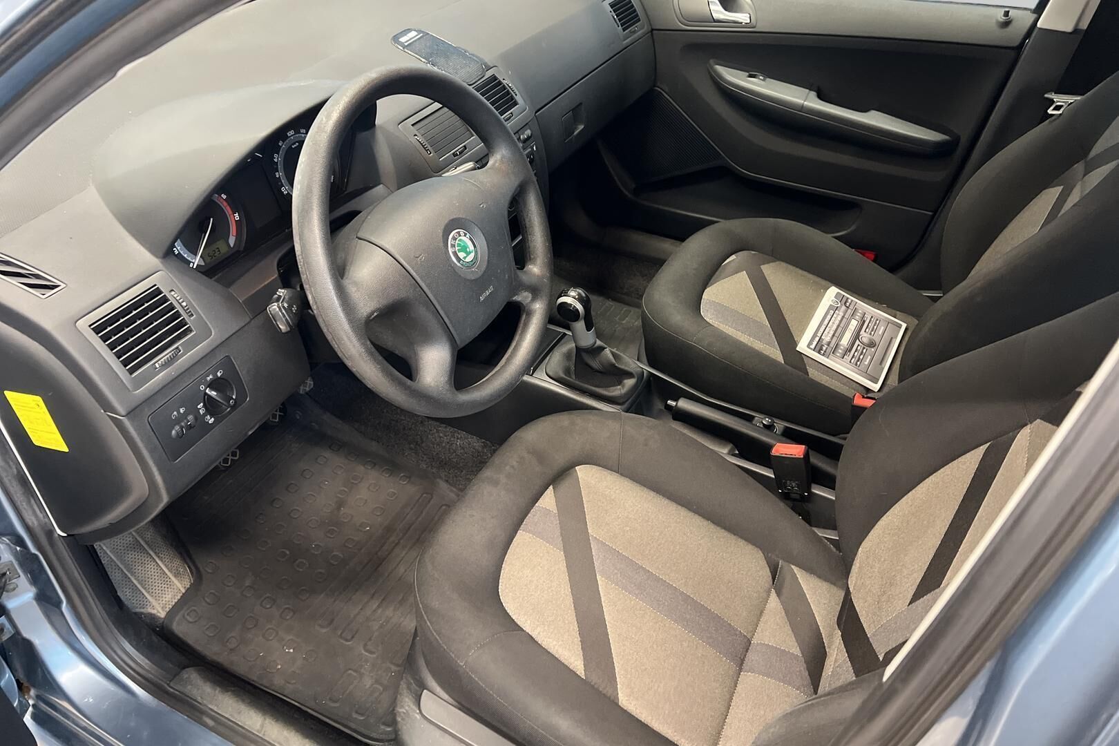 Skoda Fabia iso kuva 7