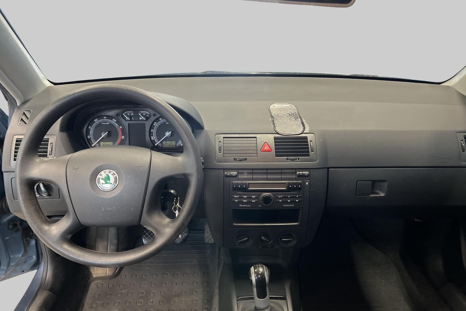 Skoda Fabia iso kuva 8