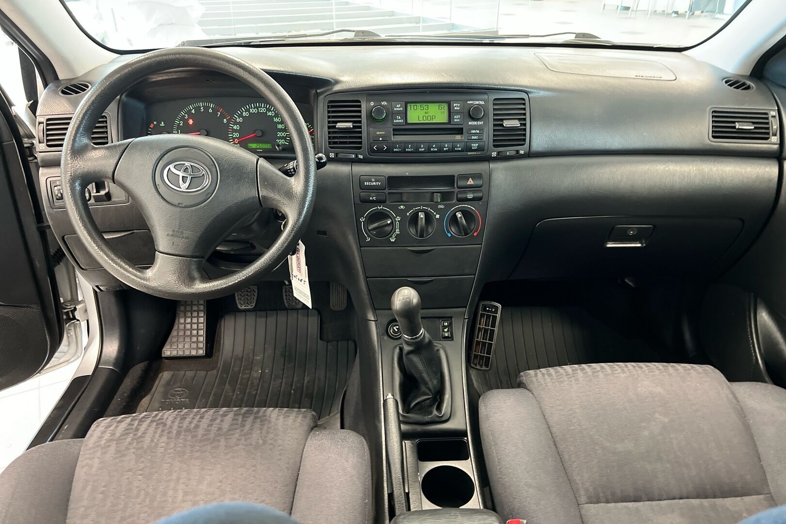 Toyota Corolla iso kuva 13