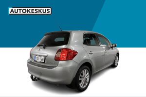Toyota Auris esikatselu 5