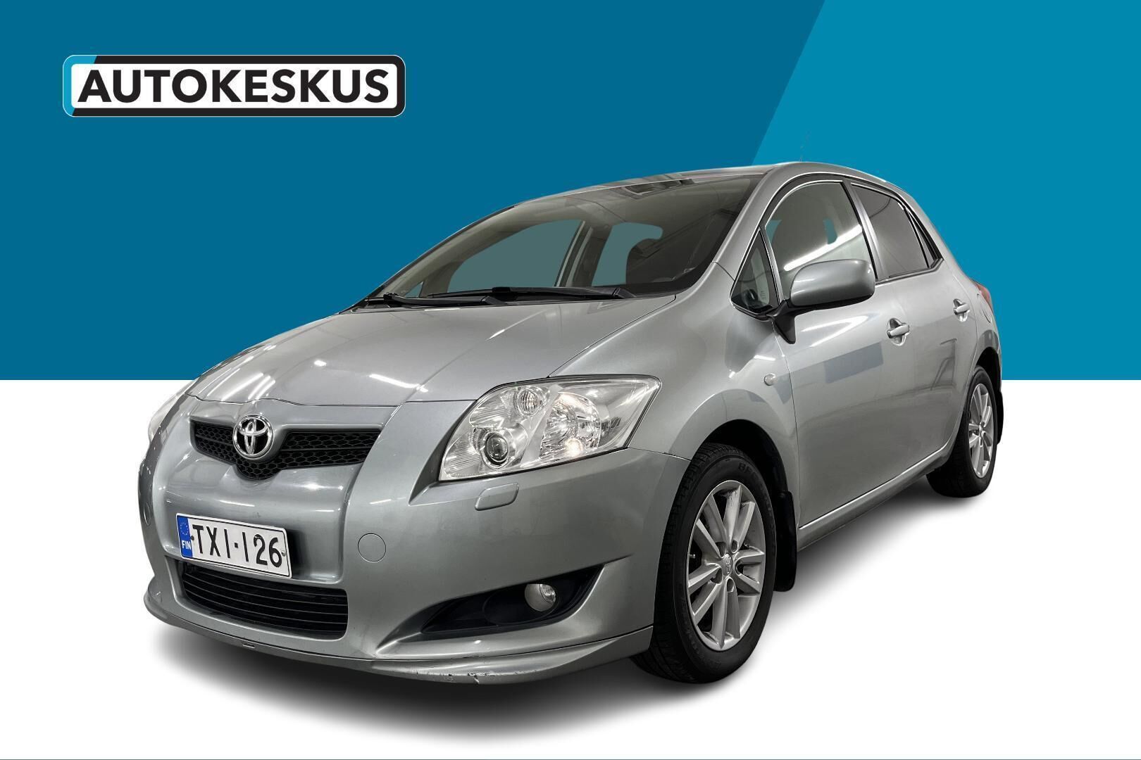 Toyota Auris iso kuva 0