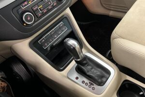 Volkswagen Sharan esikatselu 16
