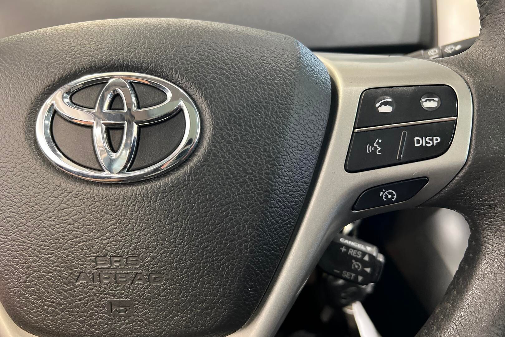 Toyota Verso iso kuva 18