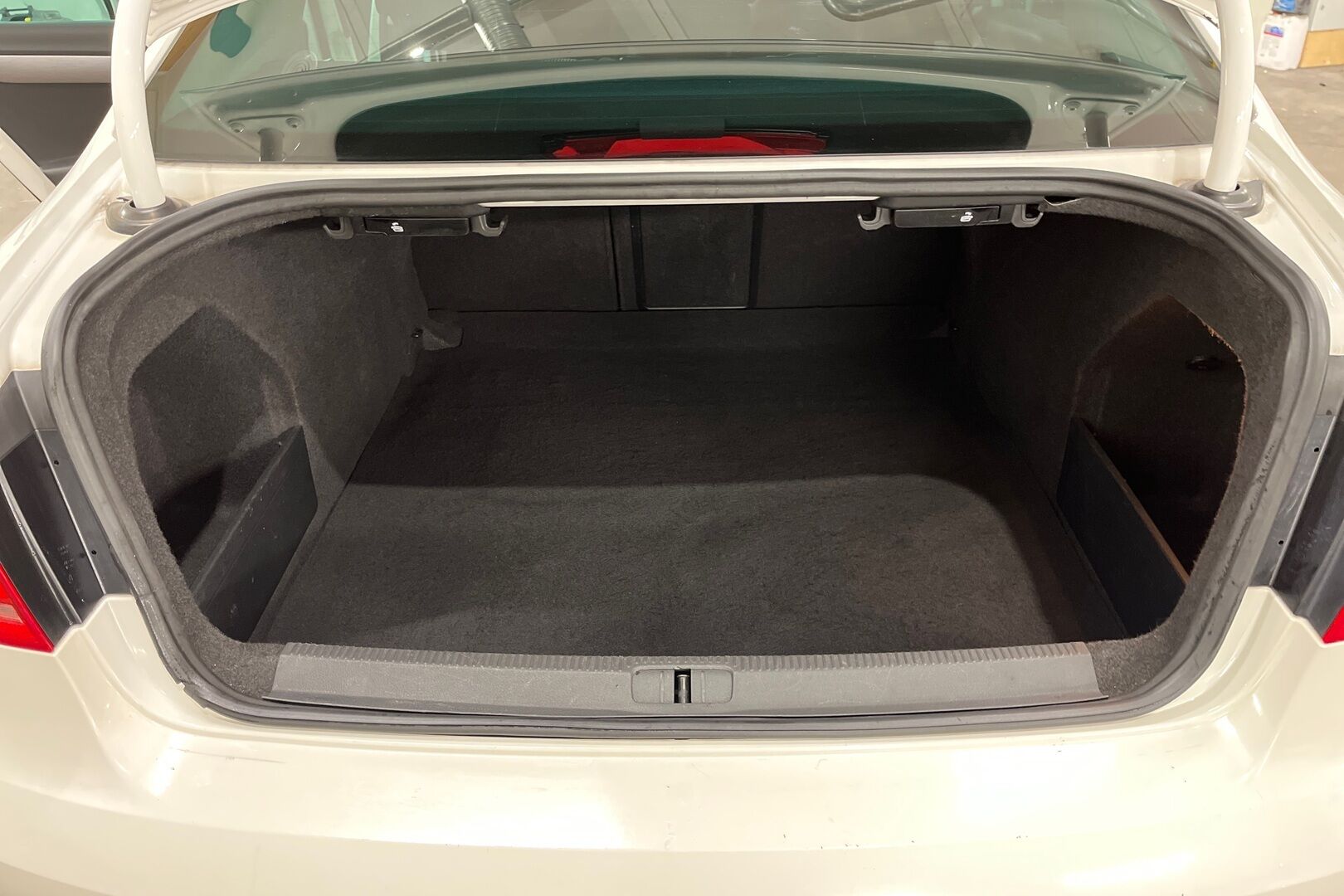 Volkswagen Passat iso kuva 11